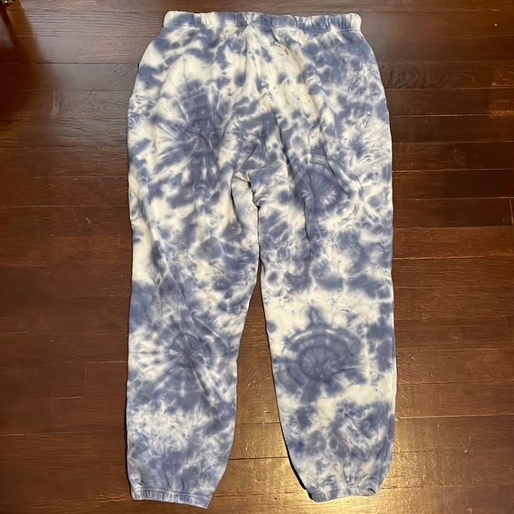 Women's Old Navy Tie-Dye Sweatpants Large - Picture 4 of 15